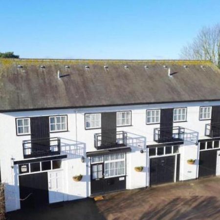 Stratton Cottage Guesthouse Biggleswade Luaran gambar The former railway station at Great Malvern